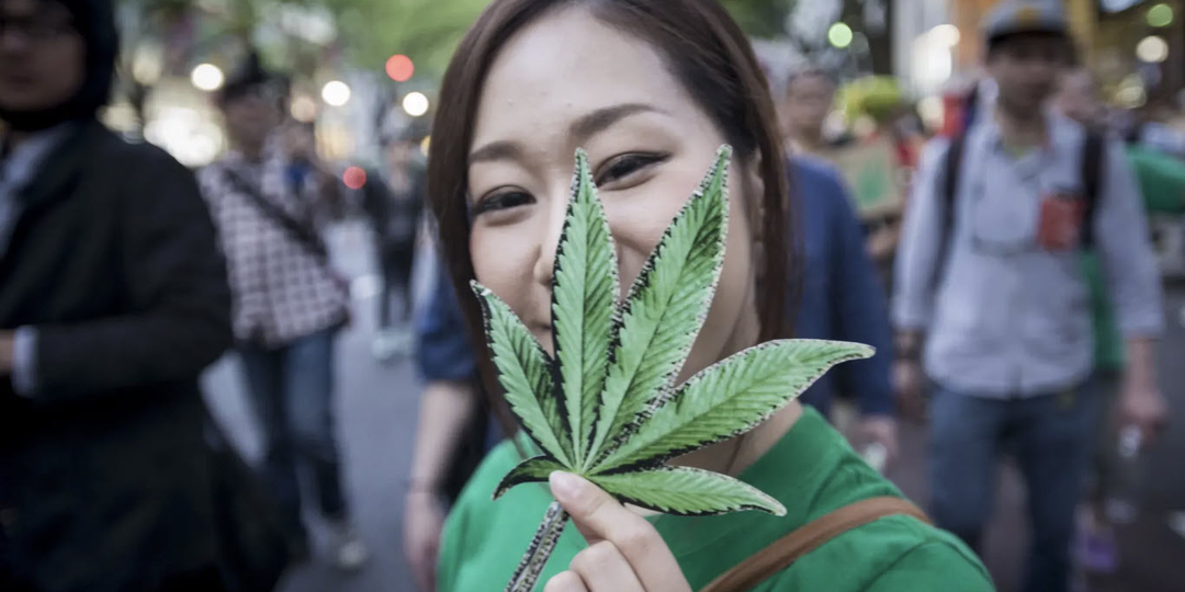 15 заболеваний, при которых в Таиланде разрешено курение марихуаны по рецепту