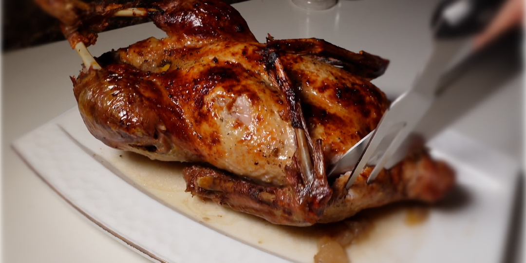 УТКА С ЯБЛОКАМИ ЗАПЕЧЕННАЯ В ДУХОВКЕ! простой и вкусный #рецепт