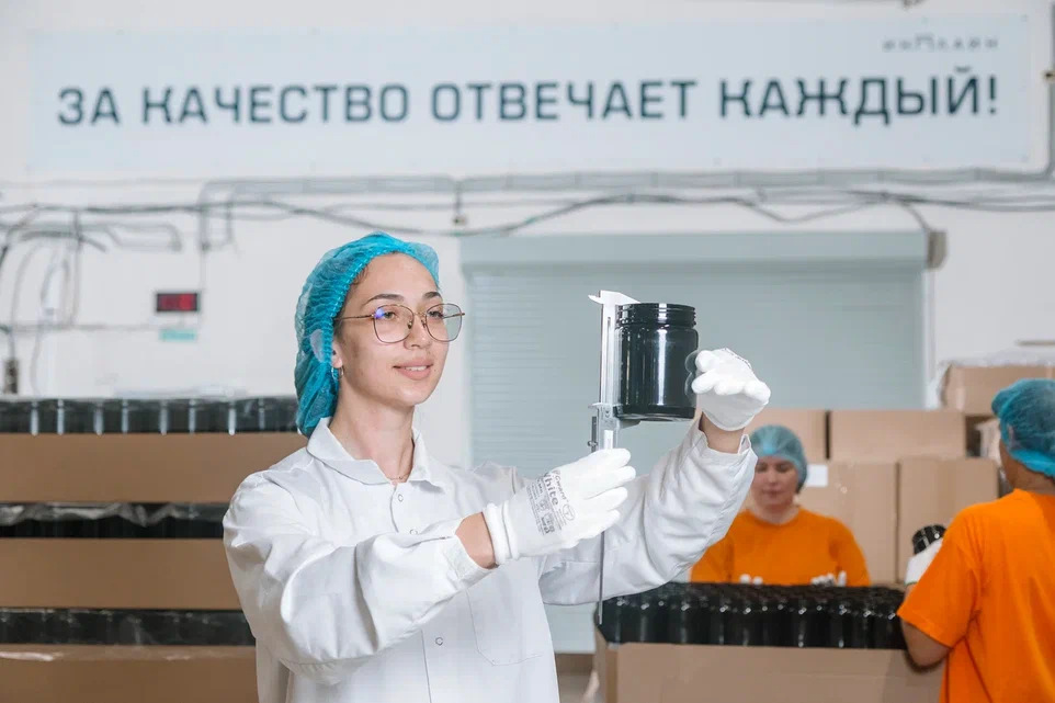 Производство ПЭТ-упаковок на заводе Инплайн.