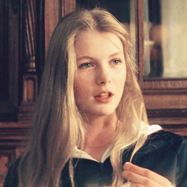 Анастасия Немоляева