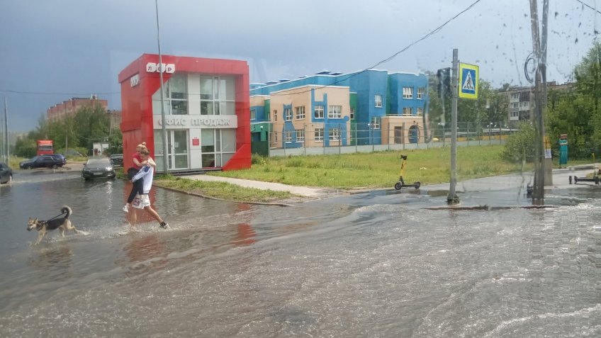 Затопление улиц Санкт-Петербурга