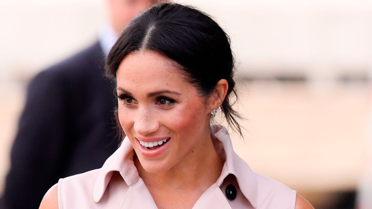 Меган Маркл умеет стучать из таких глубин Преисподней, что никаким чернокнижникам не снилось. 