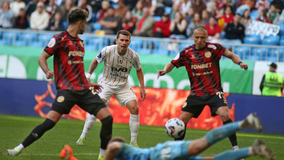 Фото: Юрий Стрелец / Коммерсантъ