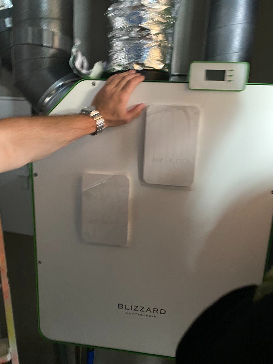 Blizzard L2 DP 2ZH 400 в обособленной котельной "ЭГОИСТА" от "ИДом". Левая компоновка (улица справа - дом слева).