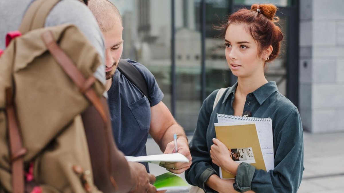    Студентам из малообеспеченных семей помогут переехать в Москву. Фото: Freepik