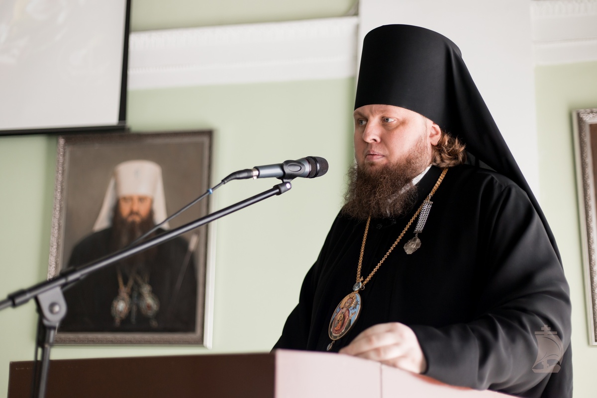 Ректор Санкт-Петербургской Духовной Академии епископ Петергофский Силуан