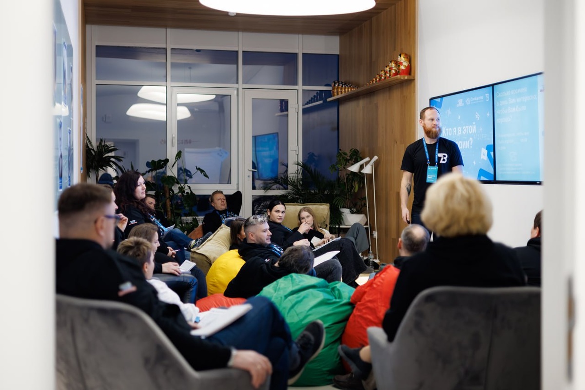 Павел Солдаткин, основатель Консалтинговой Группы "ЛегКо", эксперт по коммуникациям, предприниматель, бизнес-тренер, метор стартапов и студенческих проектов.