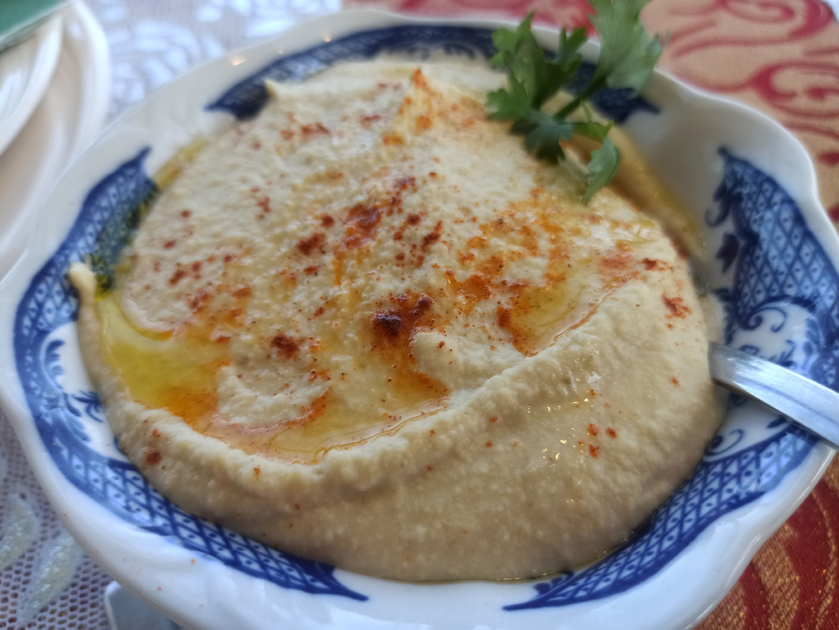 Хумус – одно из моих любимых блюд и отличный источник белка.