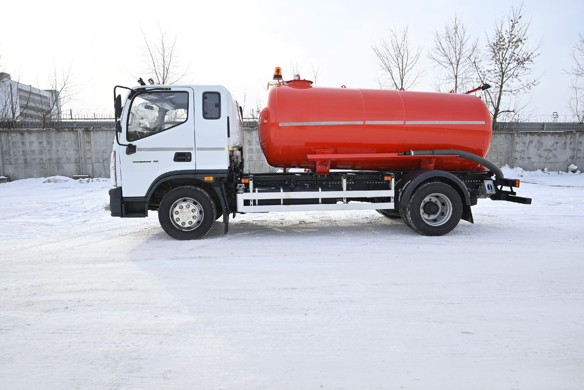 Вакуумный автомобиль «Валдай 12»