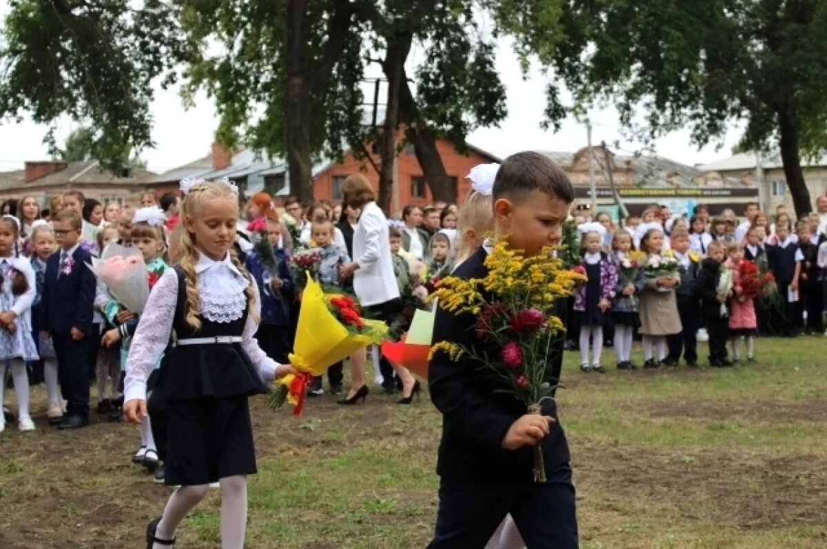    В Челябинской область завершается первая волна приема первоклашек