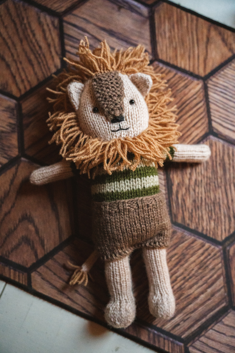 Вязаный львёнок Алекс