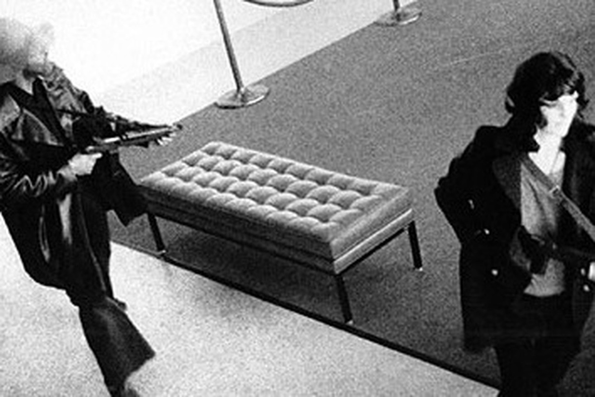 Фото © Wikipedia / Closed circuit security camera