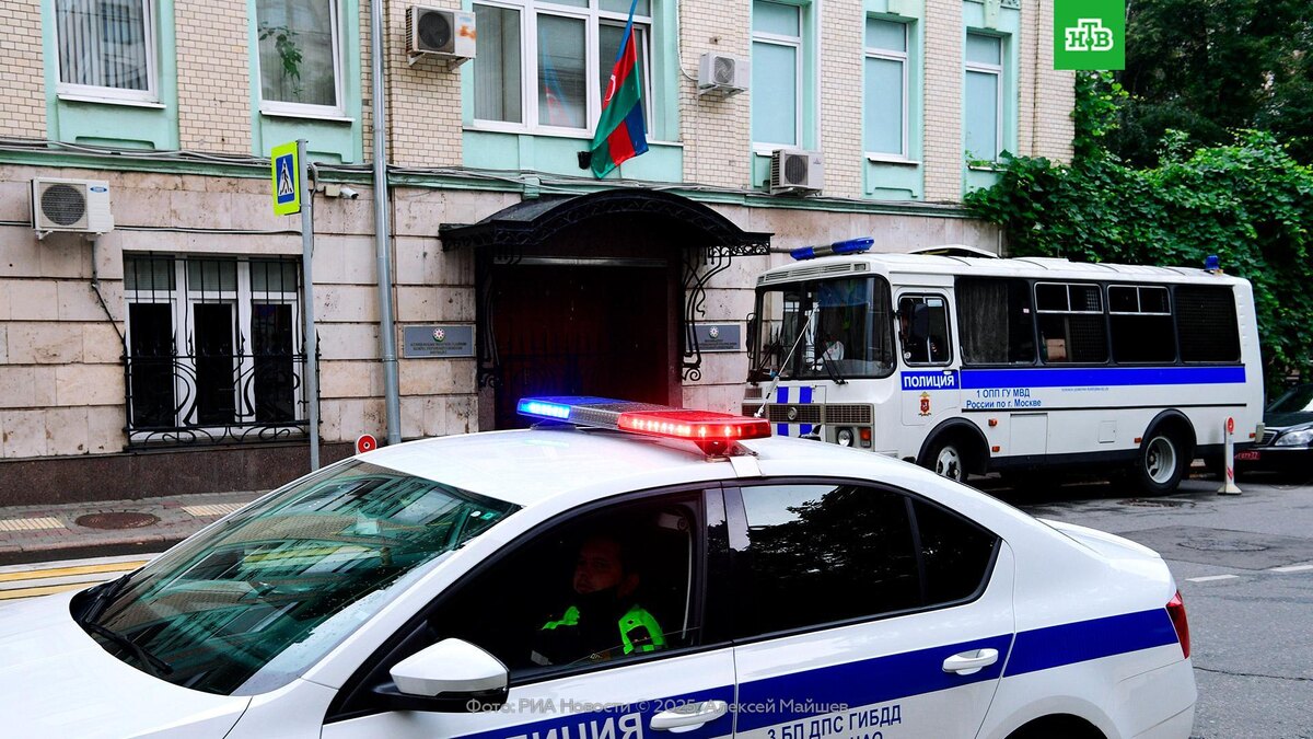    В Кремле сожалеют    из-за    острой реакции Азербайджана на события в Екатеринбурге