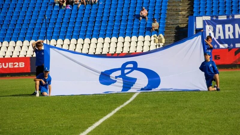     Втреча "Динмо-Барнааул" и «Уральцем-Тагильская Сталь». Фк "Динамо Брнаул"