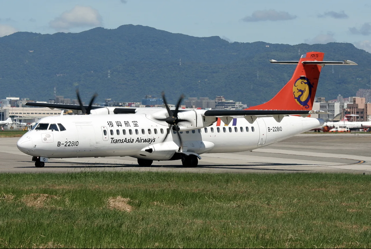 B-22810, самолёт, попавший в аварию. (Марк Хуэй)