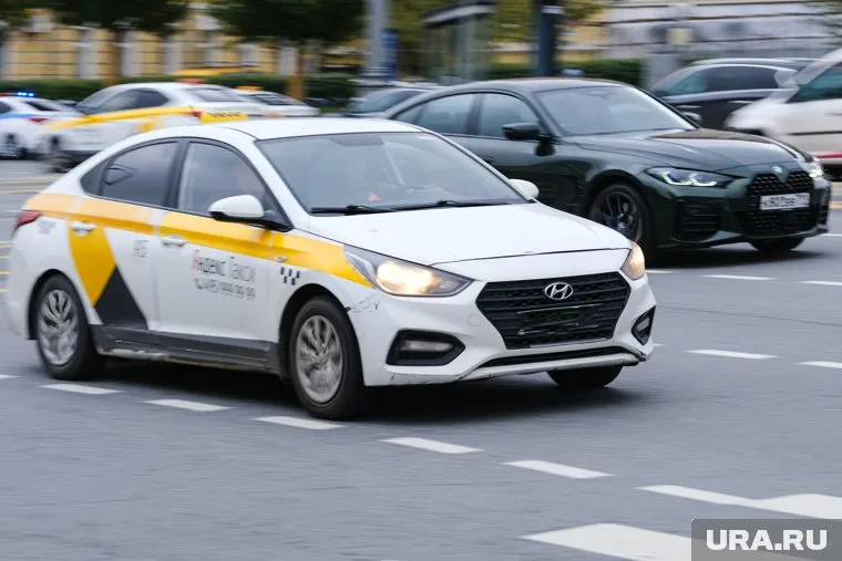 Мужчина лишился доступа к сервисам агрегатора такси
Фото: Игорь Пантин © URA.RU