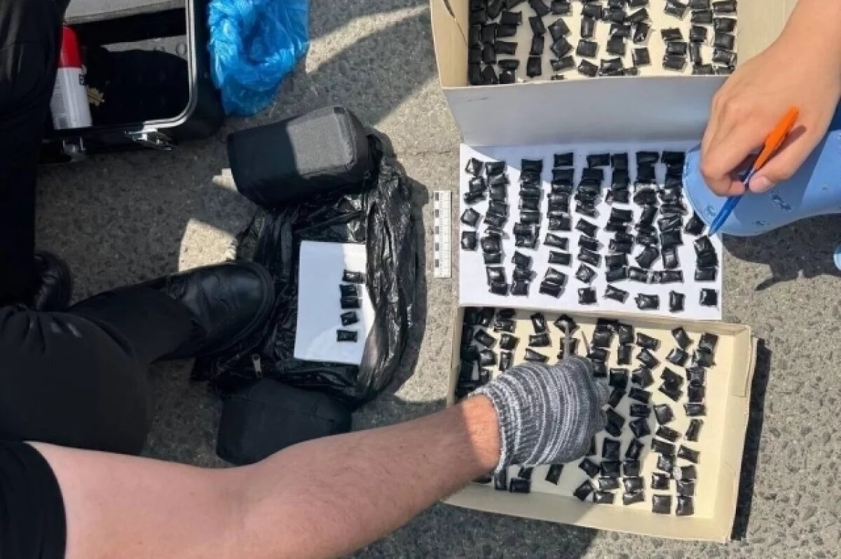    В Астраханской области задержан иностранец с крупной партией мефедрона