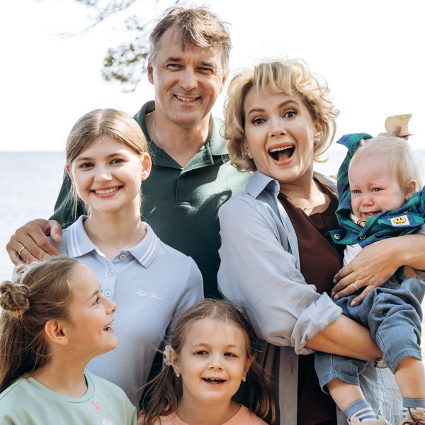     Мария Порошина и Павел Трубинер снимаются в новом сезоне «Анны Медиума»