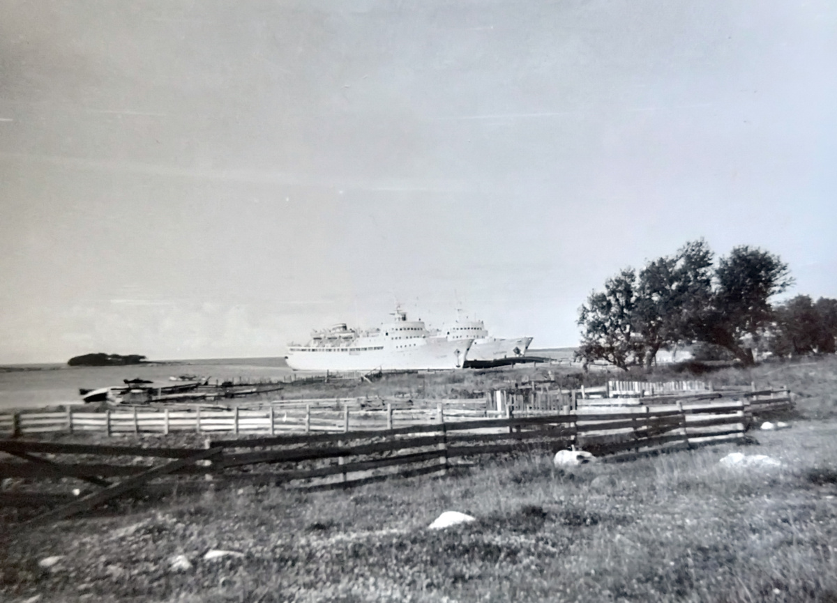 Пристань на Соловках в 1982 году.