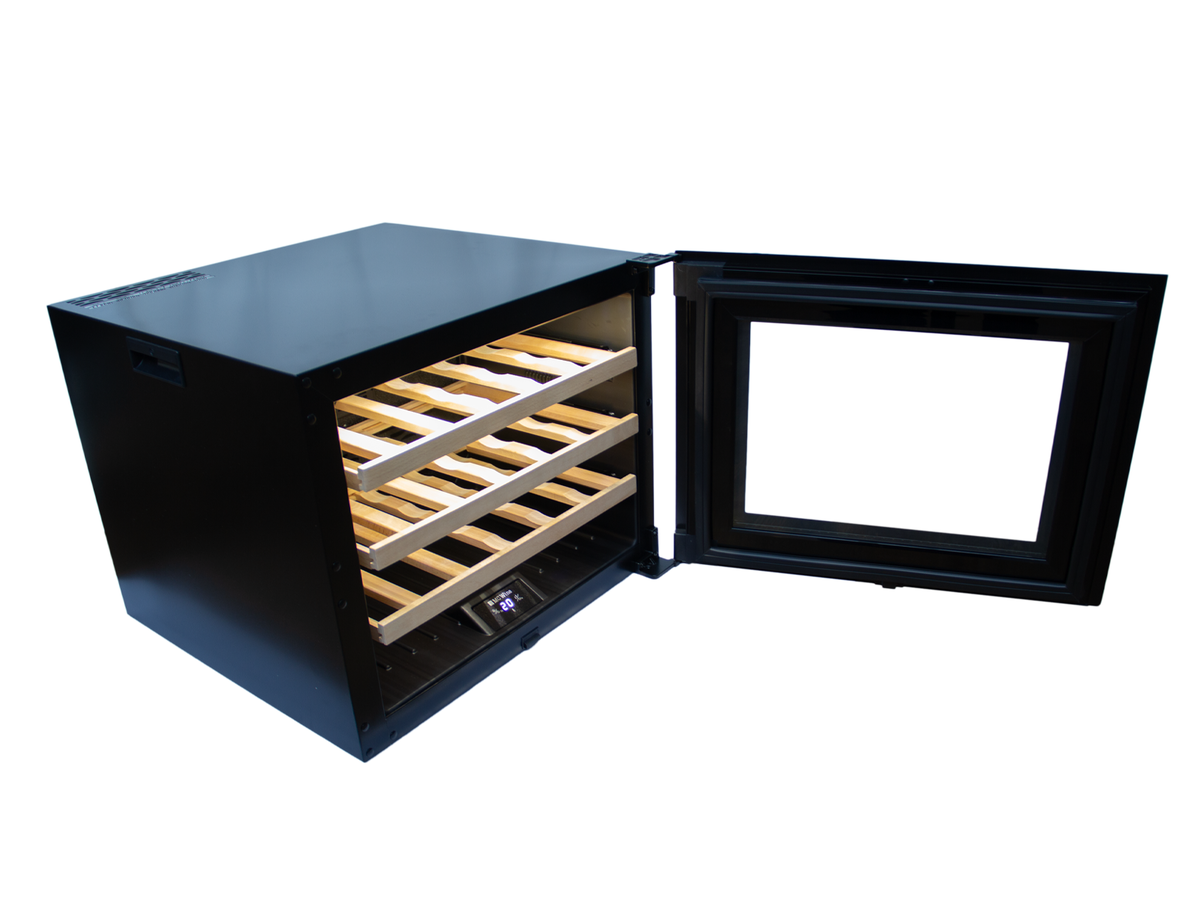 Вино является очень деликатным напитком — не зря на рынке появились специальные шкафы для его хранения! Винный шкаф — это не просто холодильник, это своего рода винный погреб у вас дома.
Вино является очень деликатным напитком – не зря на рынке появились специальные шкафы для его хранения!
Винный шкаф – это не обычный холодильник, это своего рода винный погреб у вас дома. Производители, учитывая правила хранения вина, модернизировали обычный холодильник до компактной модели, получившей название «винный шкаф».