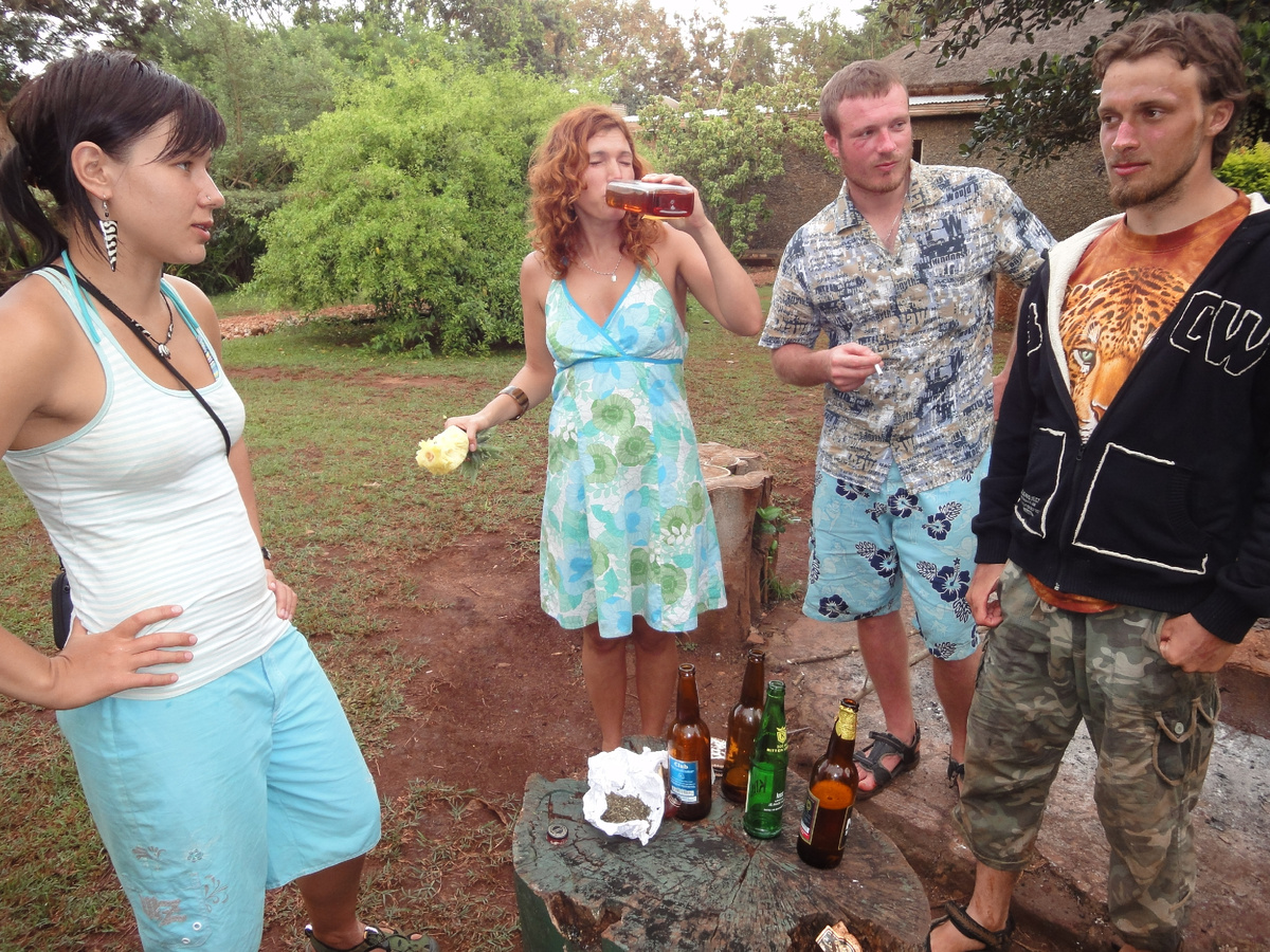 В гостях хорошо, а дома лучше!