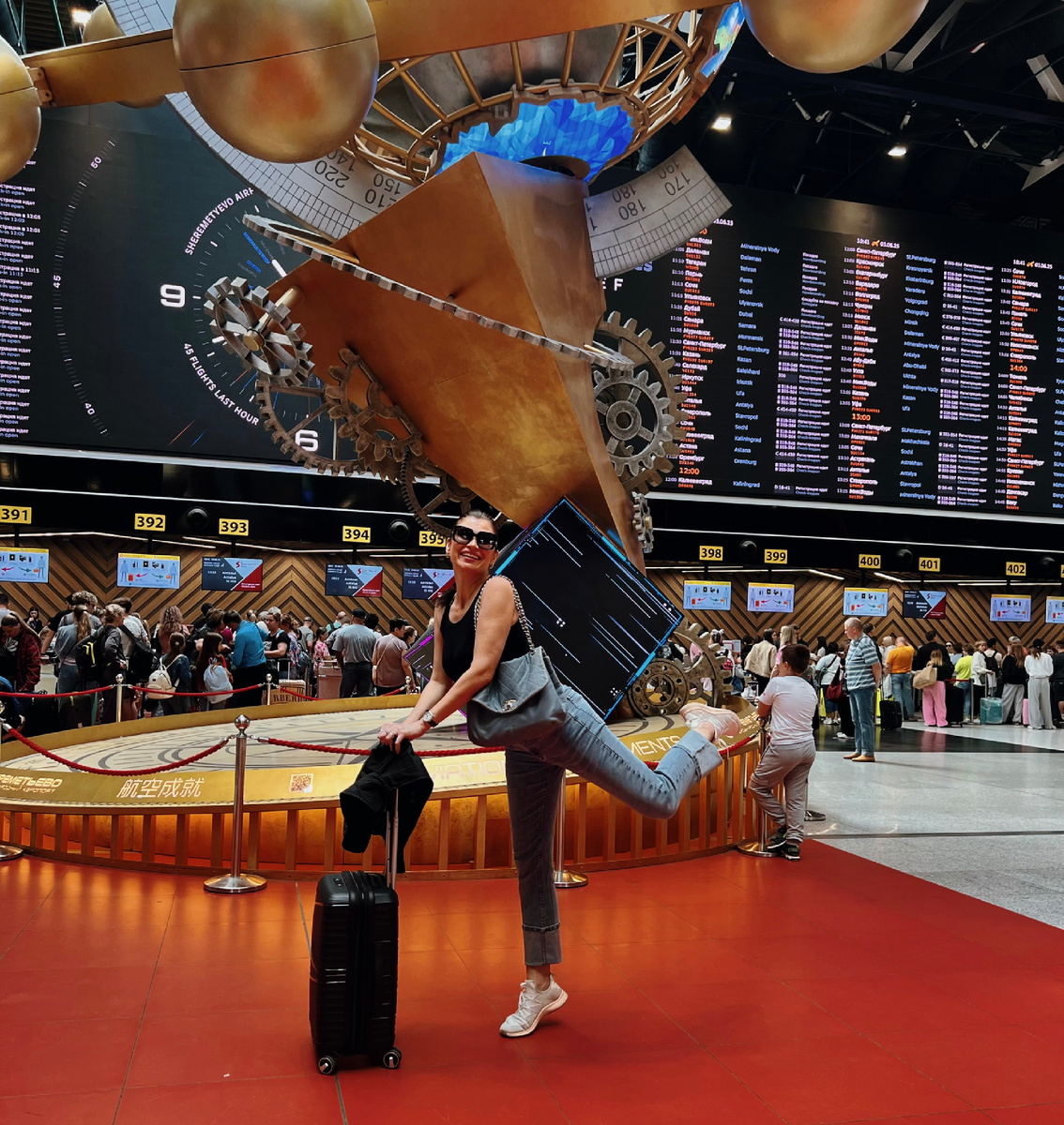 Индивидуальная и групповая терапия – это Ваша возможность разобрать свою жизнь по полочкам из состояния «здесь и сейчас», определить свою цель, увидеть и найти возможности выхода из любой ситуации. Получить профессиональную и грамотную помощь,  чувство «плеча» в сложный момент – конфиденциально, эмпатично, по всем этическим психологическим правилам. Вся информация здесь: https://yaokey.ru