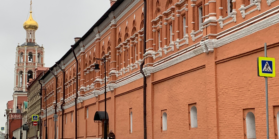 Монастырь - "невидимка" в самом центре Москвы.