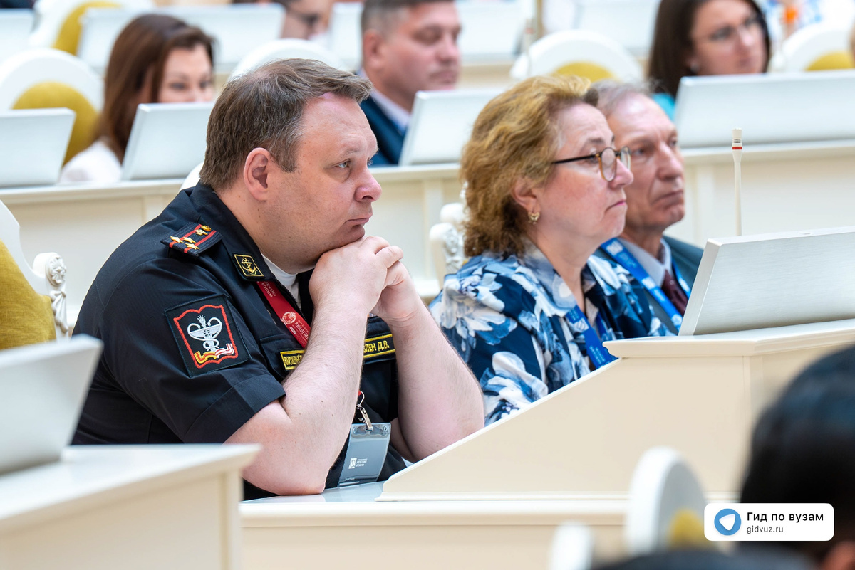 Невский форум 2025. СМИ «Гид по вузам».