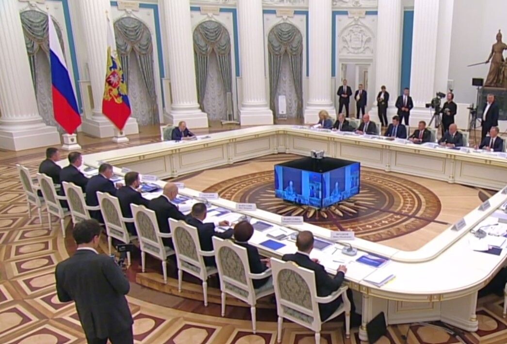     / Источник: Кадр из видео