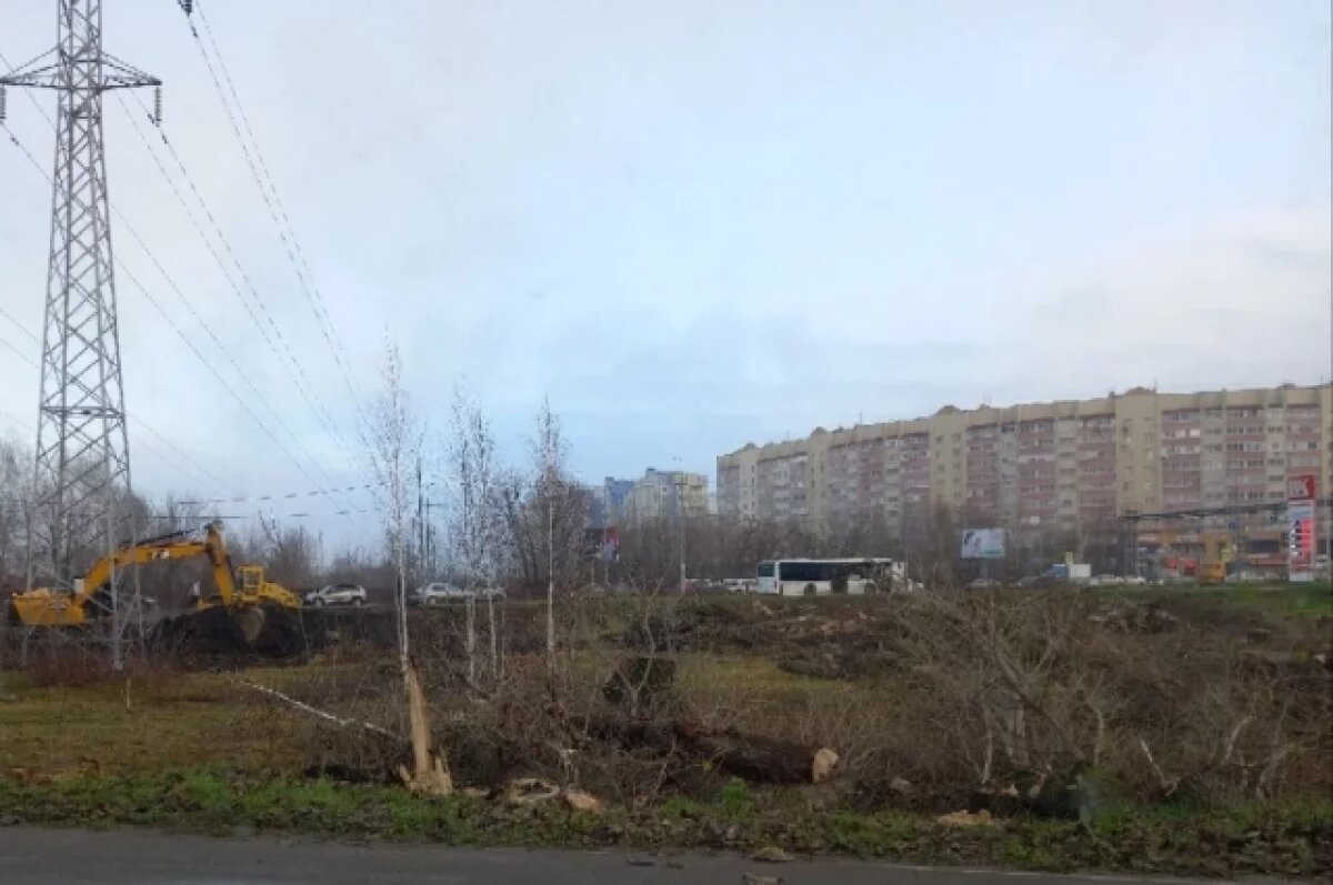    В Калининграде сквер на Вагонке превратили в стройплощадку