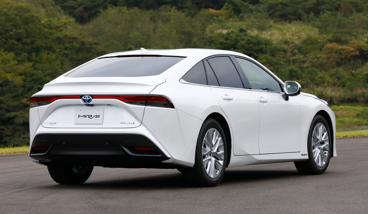 Водорлдная Toyota Mirai