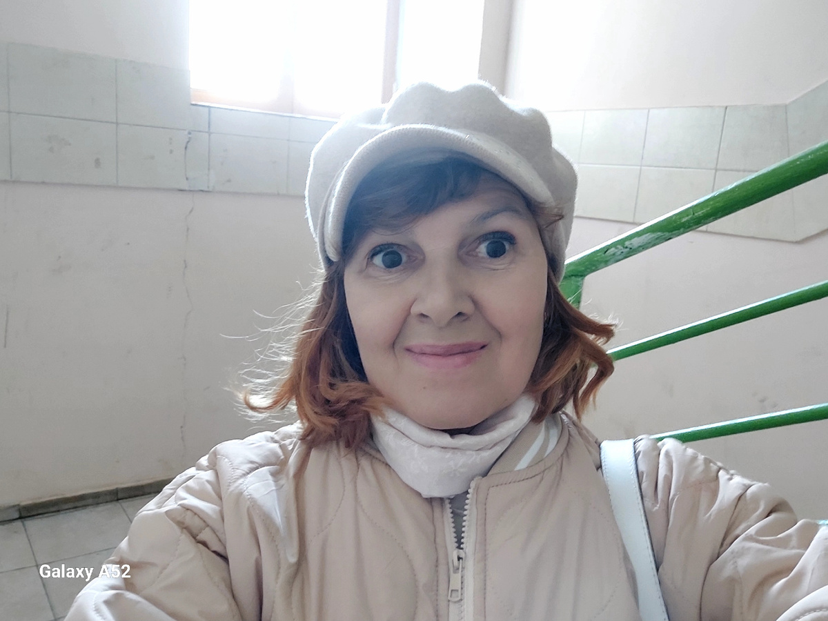 Вроде и не лето. Влезла в куртку,и даже кепку пришлось надеть...