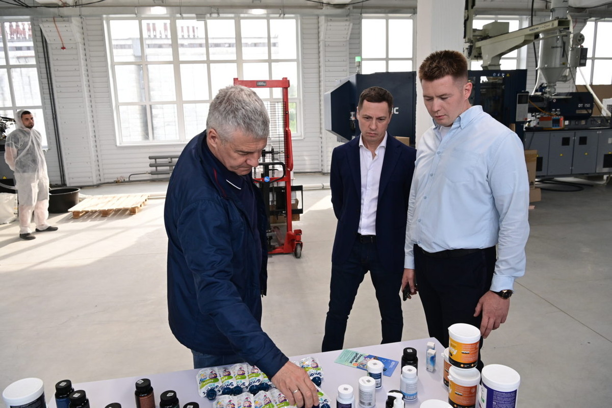    Рабочий визит главы Карелии Артура Парфенчикова в технопарк "Онежский". Фото: «Республика» / Сергей Юдин