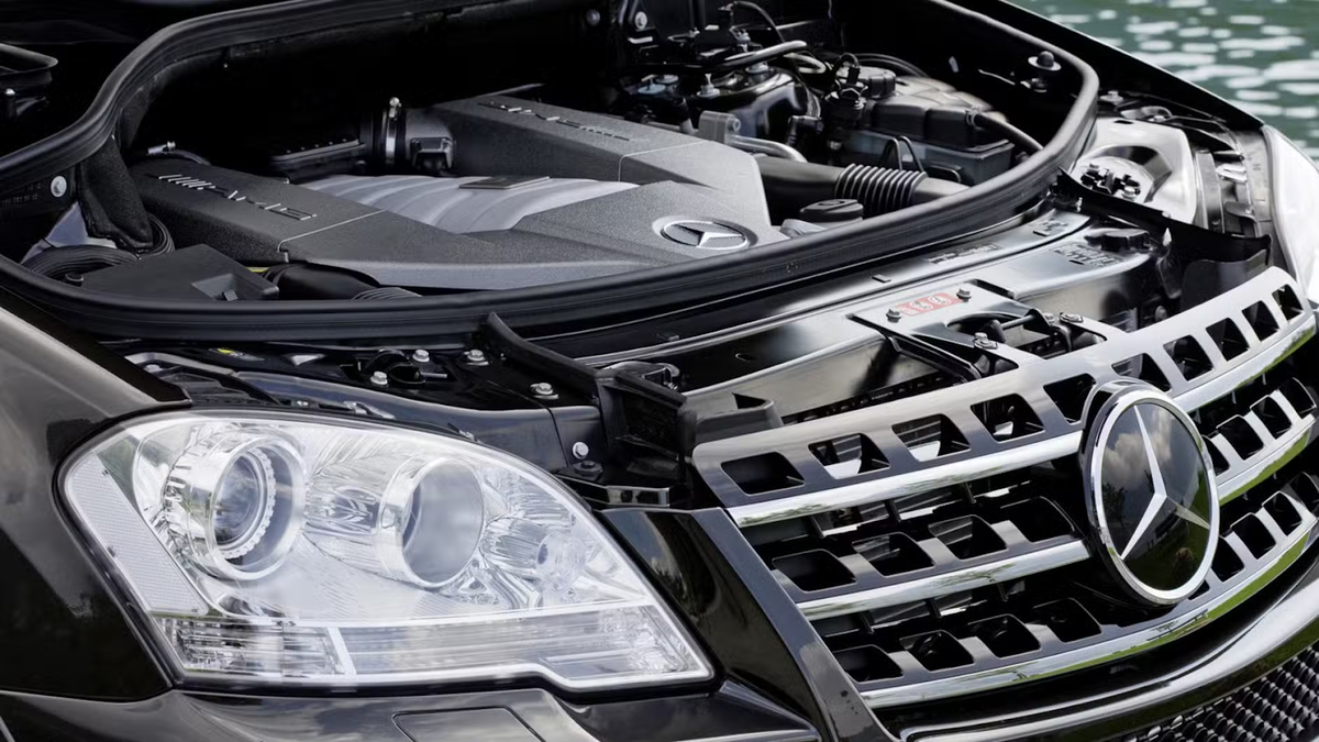 Двигатель V8