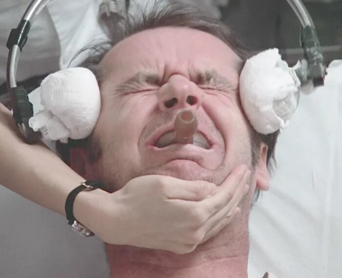 Кадр из фильма "Пролетая над гнездом кукушки"