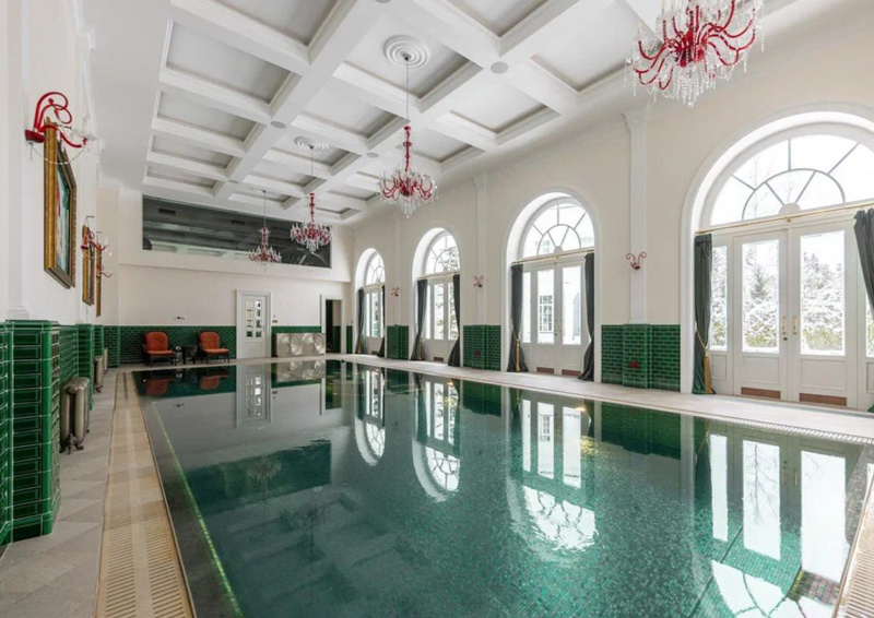 Листайте вправо, чтобы увидеть больше изображений