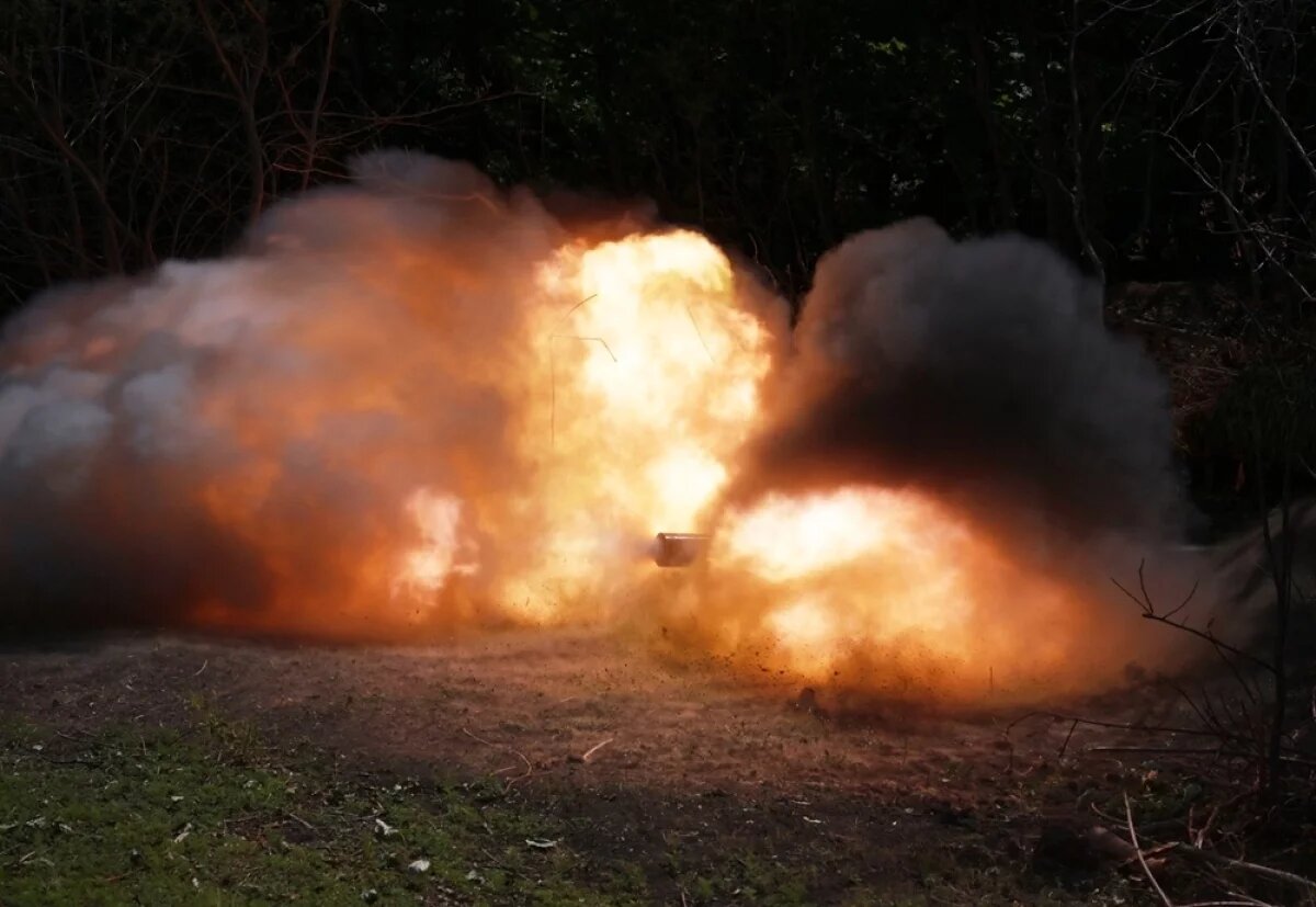    Бои на Каменском участке ЛБС идут до предела ожесточенные.