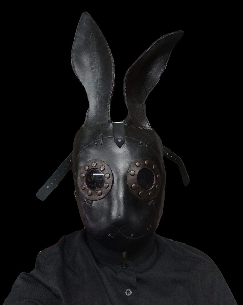 Маска  моя  работа.