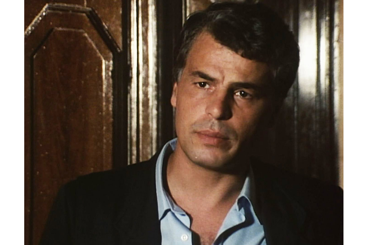 Делаю лицо как у Каттани... 