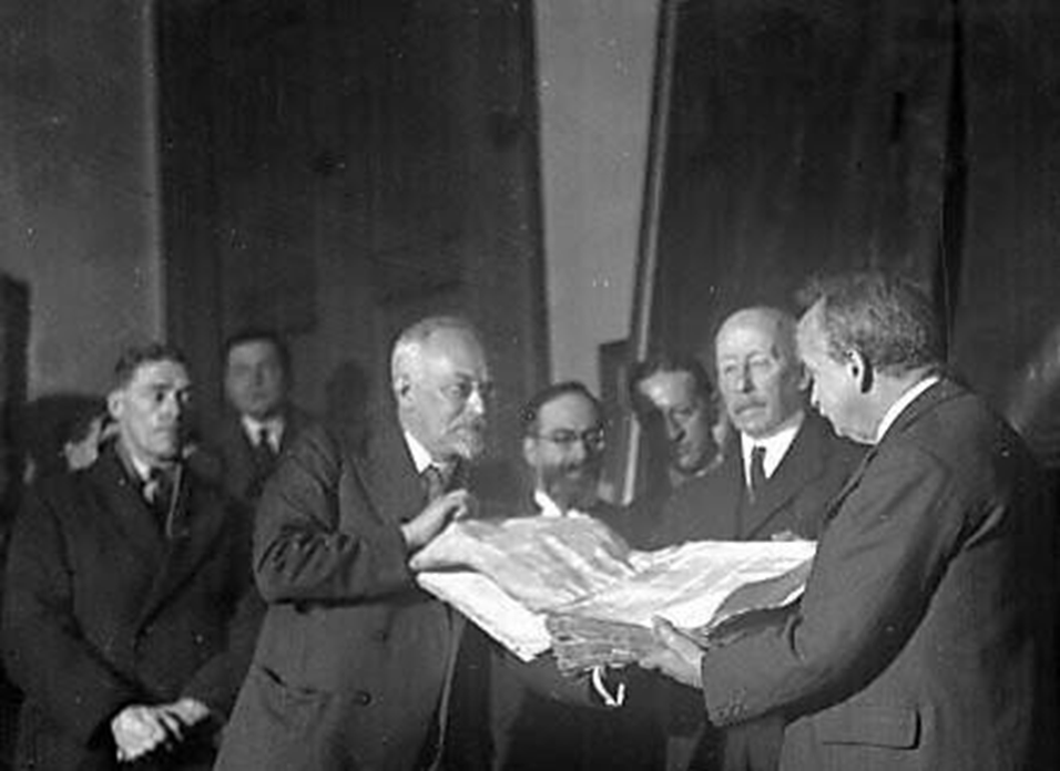 Синайский кодекс в Британском музее. 27 декабря 1933 г.