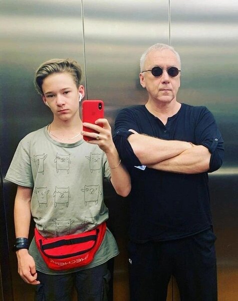    Вильям с отцом Вадимом Демчогом admin