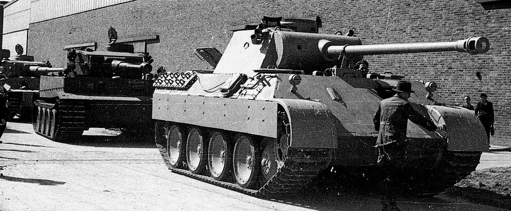 "Тигр" и "Пантера".   Фото из открытых источников.