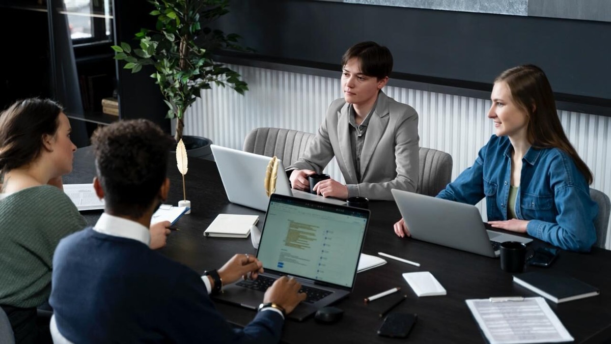    Проектный менеджмент используют практически во всех сферах бизнеса. Фото: freepik