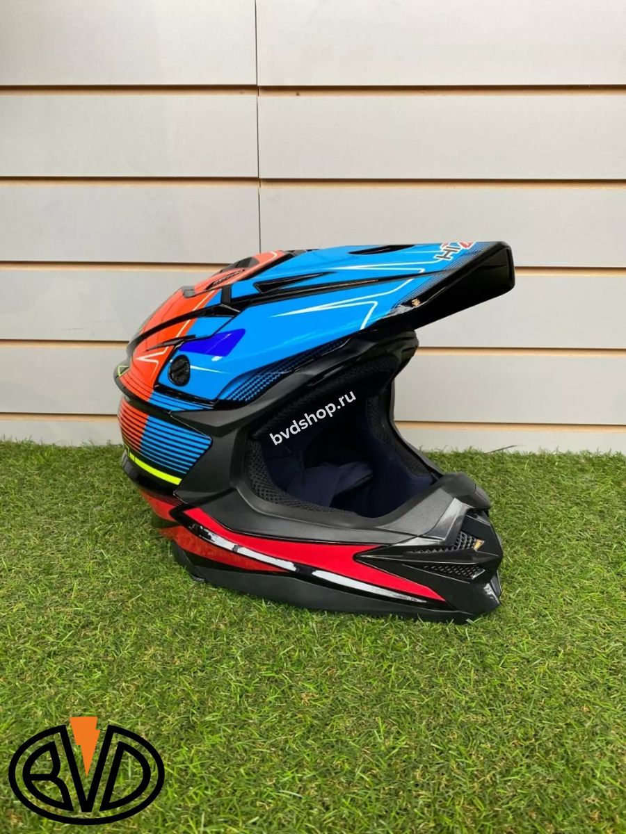 Так выглядит кроссовый шлем