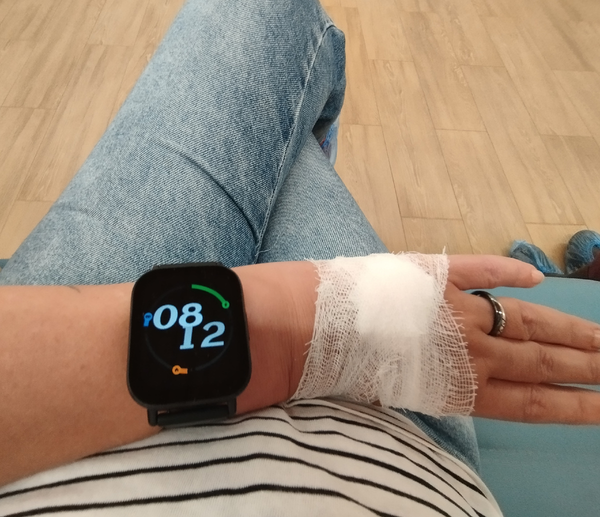 Рука автора, всё остальное тоже автора. Время московское.