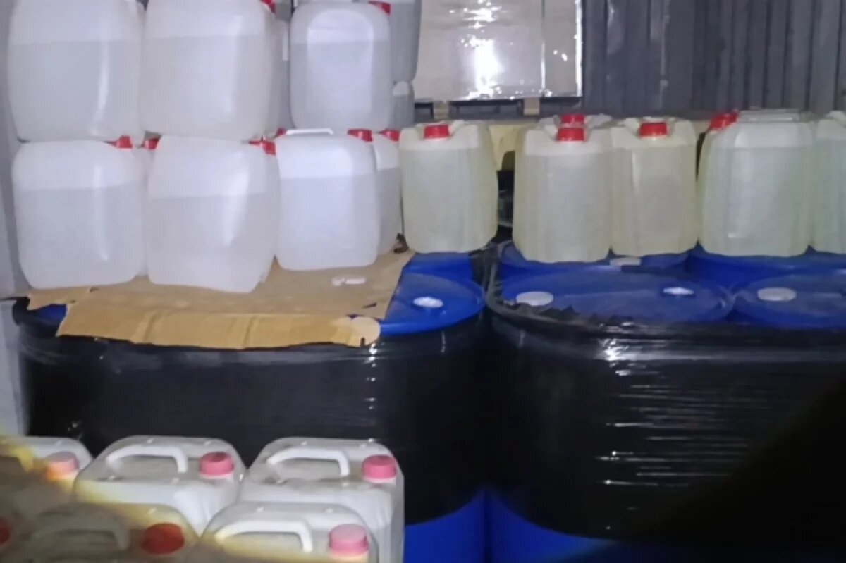    В Хабаровском крае братья из Молдавии варили мефедрон ради погашения долга