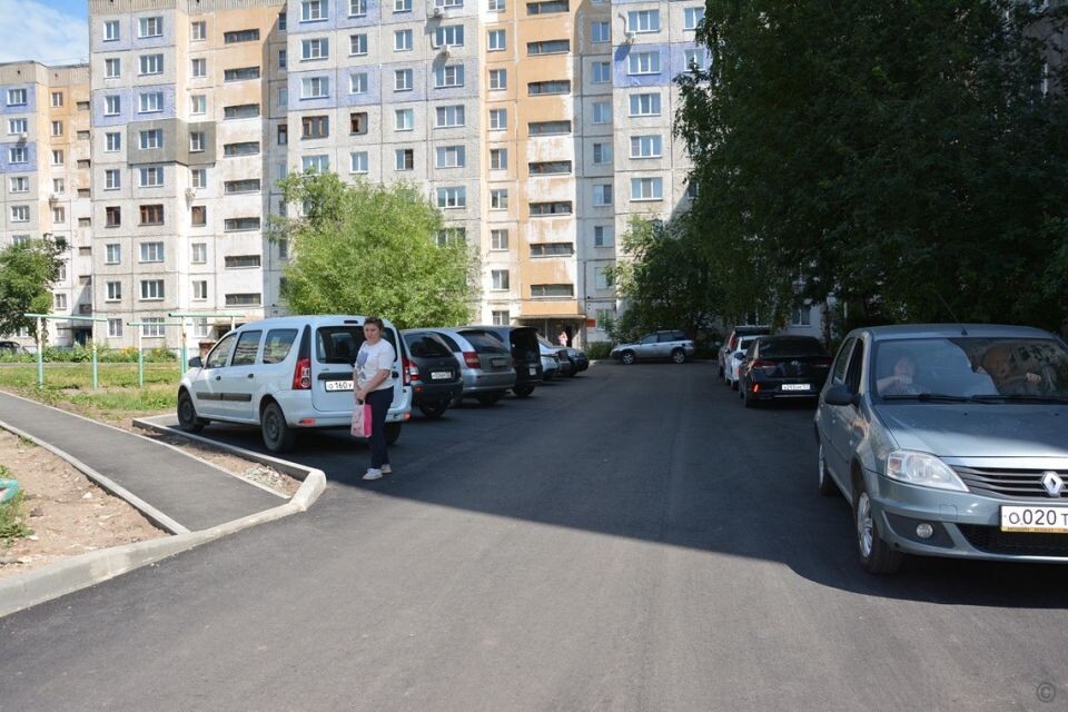    Двор на ул. Юрина, 202. Источник: barnaul.org