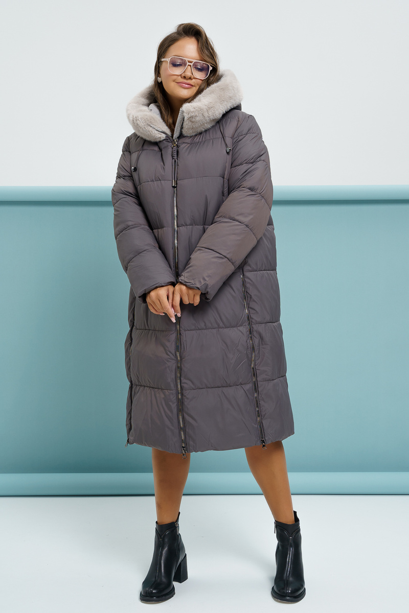 Женское пальто в светло-коричневом цвете plus size