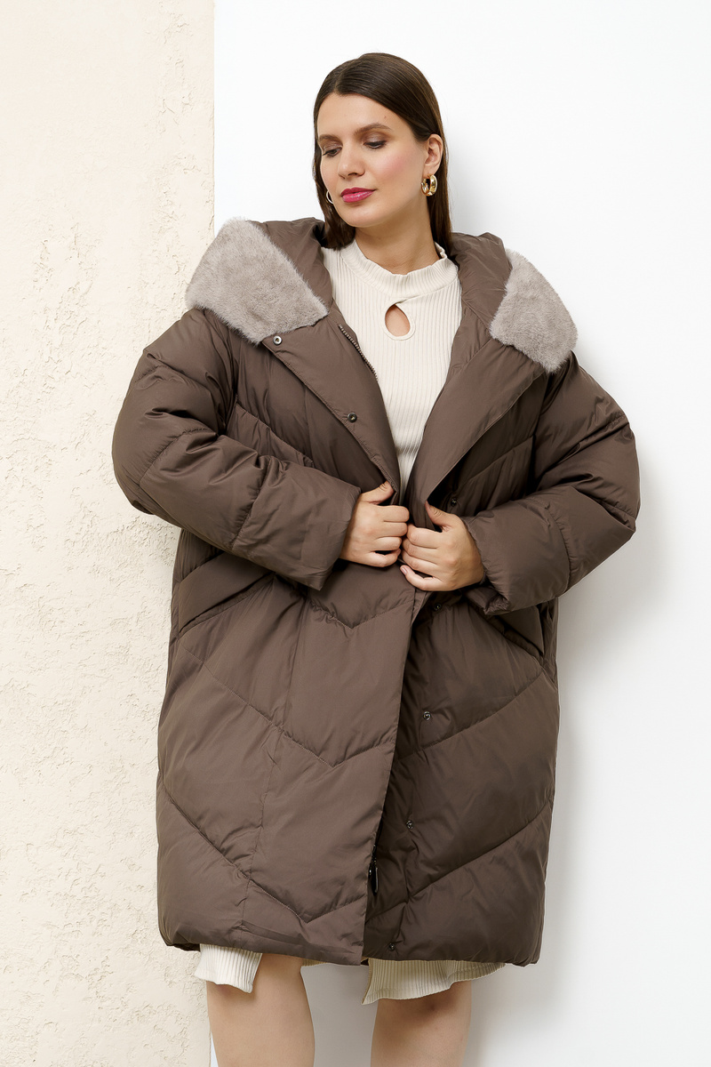 Женское пальто в коричневом цвете plus size