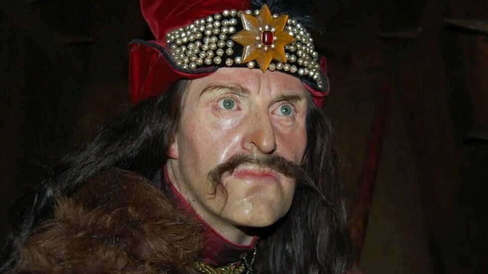 Восковая фигура Влада Цепеша. Фото: disgustingmen.com